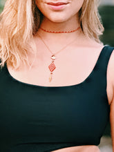 Cargar imagen en el visor de la galería, ROMBO NECKLACE-GP-M-8415 (rojo-dorado)