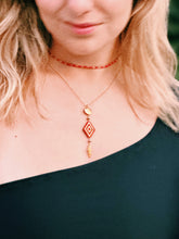Cargar imagen en el visor de la galería, ROMBO NECKLACE-GP-M-8415 (rojo-dorado)