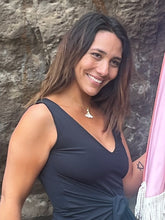 Cargar imagen en el visor de la galería, Coquille Necklace GP-L-8357 (Blanco, Dorado)