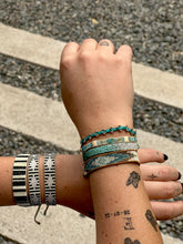 Cargar imagen en el visor de la galería, Peek B-LE-S-10746 (Café, Beige, Menta, Turquesa)